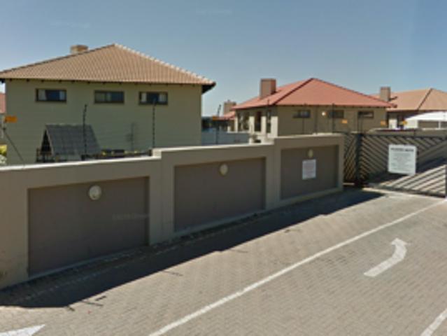 Townhouse for rent in Ekurhuleni, Gauteng
