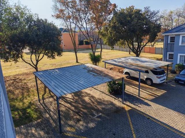 Townhouse for rent in Ekurhuleni, Gauteng
