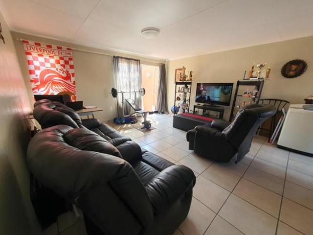 Townhouse for rent in Ekurhuleni, Gauteng