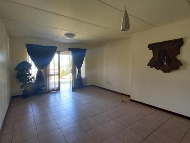 Townhouse for rent in Ekurhuleni, Gauteng