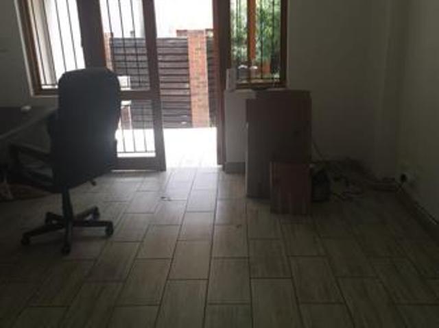 Townhouse for rent in Jansenpark, City of Ekurhuleni Metropolitan Municipality