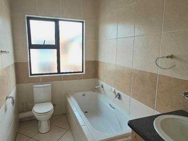 Townhouse for sale in Ekurhuleni, Gauteng