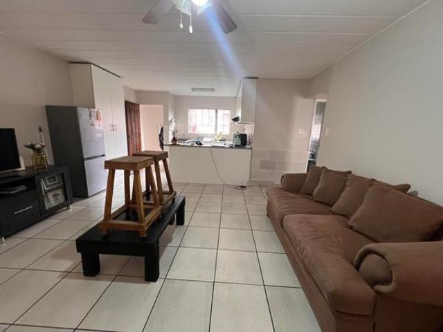 Townhouse for rent in Ekurhuleni, Gauteng