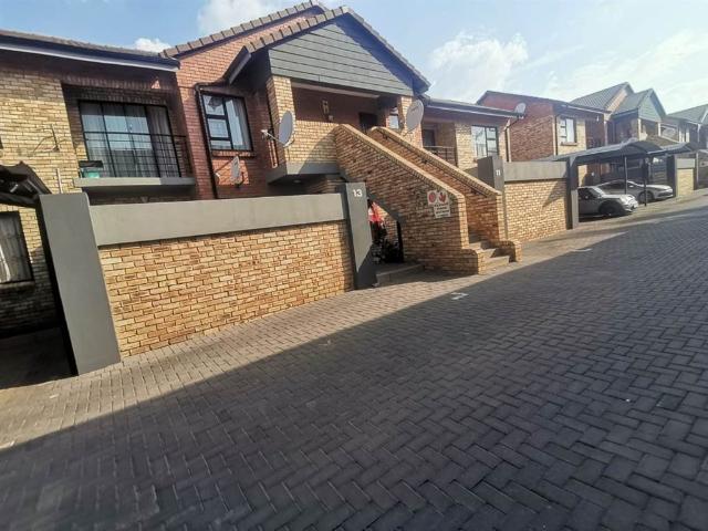 Townhouse for sale in Ekurhuleni, Gauteng
