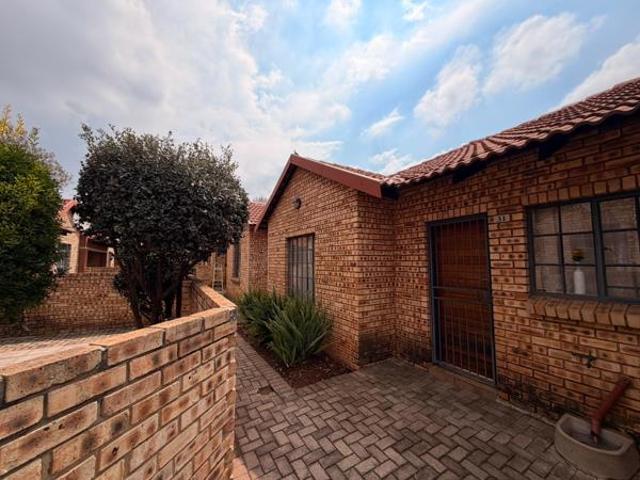 Townhouse for sale in Midvaal, Gauteng