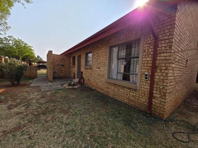 Townhouse for sale in Midvaal, Gauteng