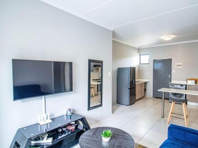 Townhouse for sale in Vosloorus, Gauteng