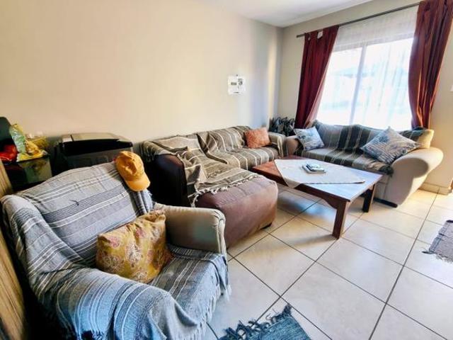 Townhouse for sale in Dr Kenneth Kaunda, North West