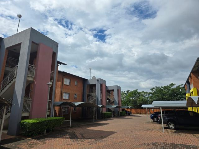 Townhouse for sale in Waterkloof, Gauteng