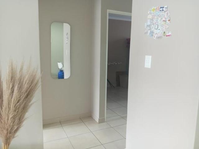 Townhouse for rent in Waterkloof, Gauteng