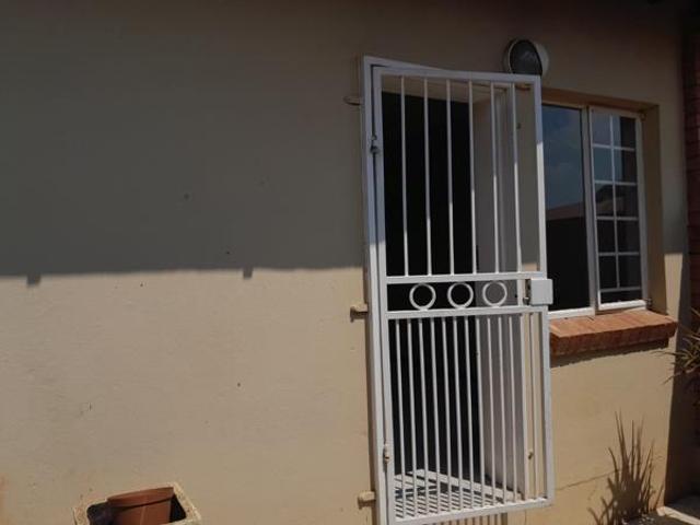 Townhouse for rent in Pretoria, City of Tshwane Metropolitan Municipality