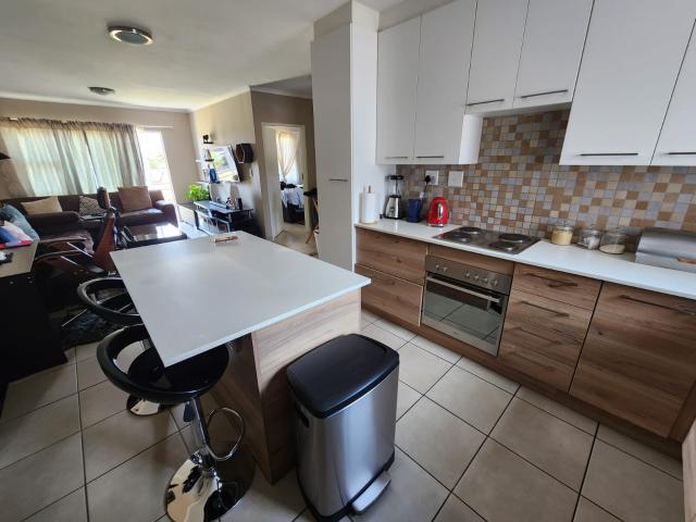 Townhouse for sale in Waterkloof, Gauteng