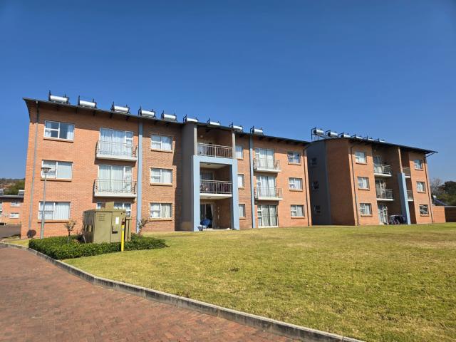 Townhouse for sale in Waterkloof, Gauteng