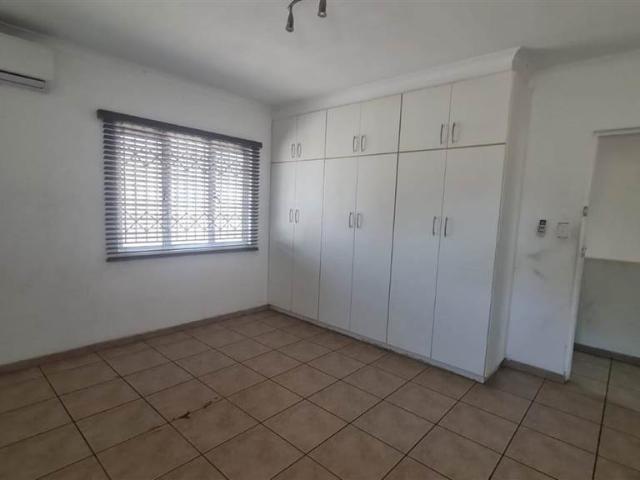 Townhouse for sale in Seaview, Kwazulu-natal
