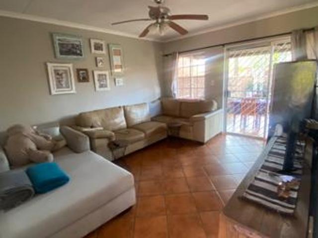 Townhouse for rent in Pretoria, City of Tshwane Metropolitan Municipality