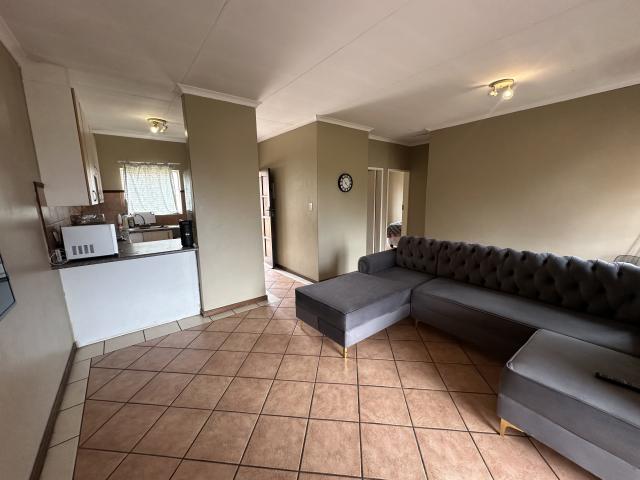 Townhouse for sale in Waterkloof, Gauteng