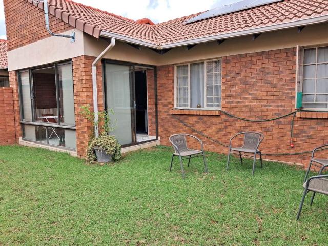Townhouse for sale in Waterkloof, Gauteng