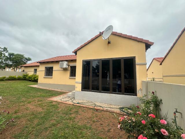 Townhouse for sale in Waterkloof, Gauteng