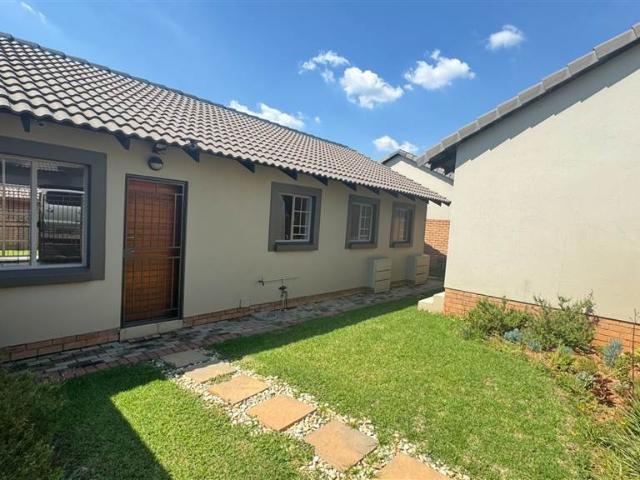 Townhouse for rent in Pretoria, Gauteng