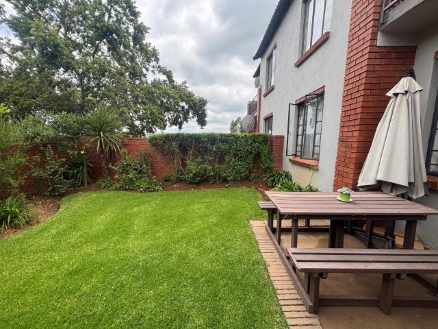 Townhouse for sale in Waterkloof, Gauteng