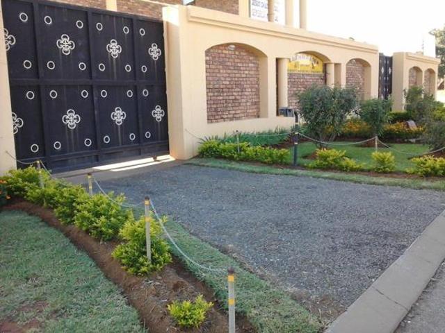 Townhouse for rent in North West