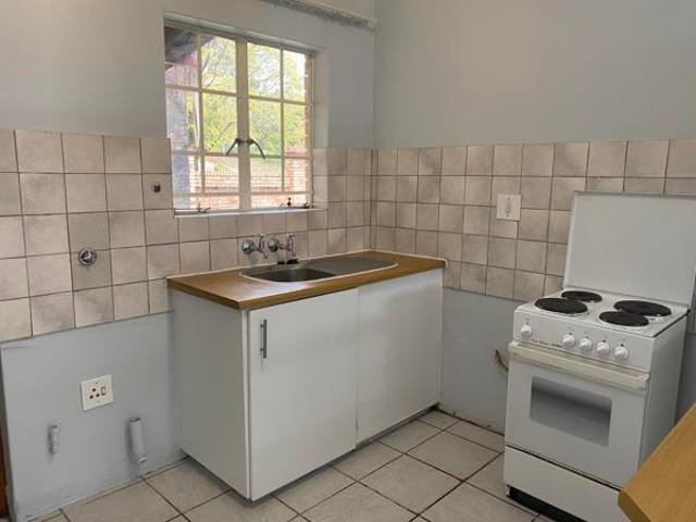 Townhouse for rent in Waterkloof, Gauteng