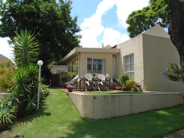 Townhouse for sale in Alexandra, Gauteng