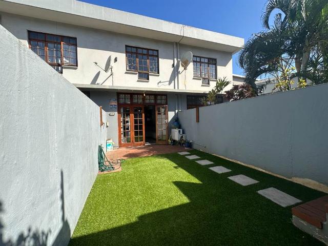 Townhouse for sale in Seaview, Kwazulu-natal