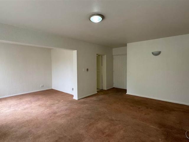 Townhouse for sale in Vosloorus, Gauteng