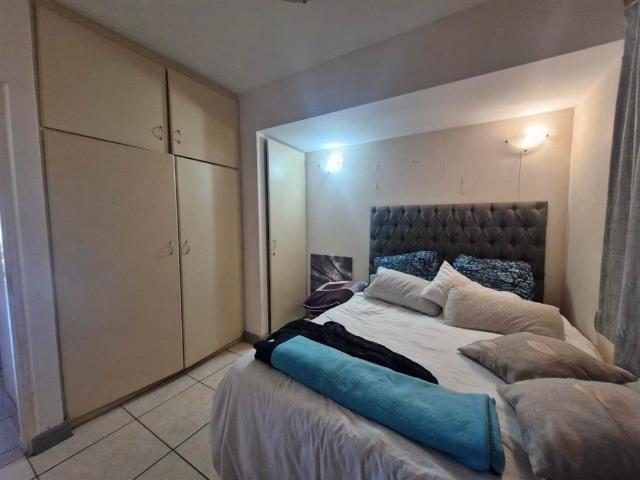 Townhouse for sale in Seaview, Kwazulu-natal