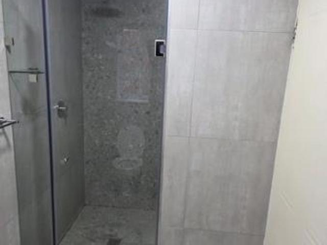 Townhouse for rent in Seaview, Kwazulu-natal