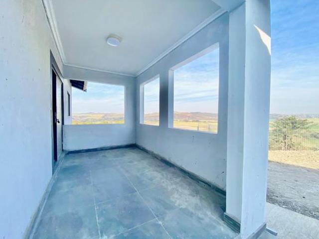 Townhouse for rent in Seaview, Kwazulu-natal