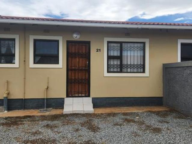 Townhouse for sale in Amathole District Municipality, Eastern Cape