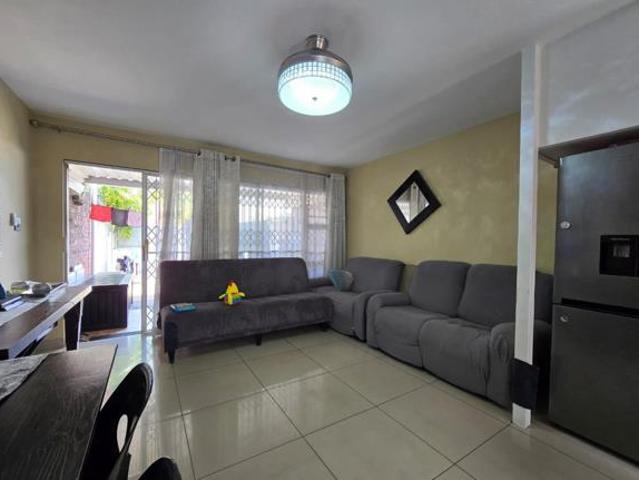Townhouse for sale in Seaview, Kwazulu-natal