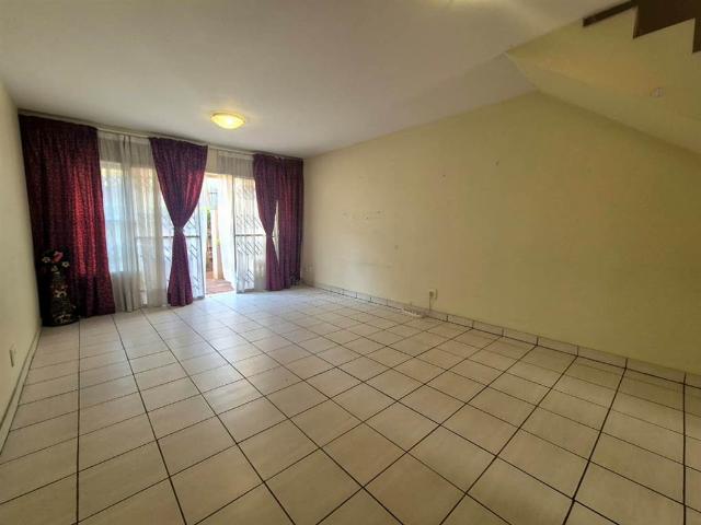 Townhouse for sale in Seaview, Kwazulu-natal