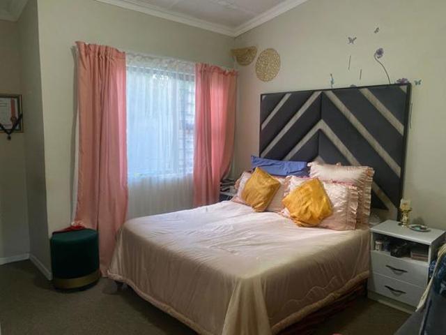 Townhouse for sale in Bloemfontein, Free State