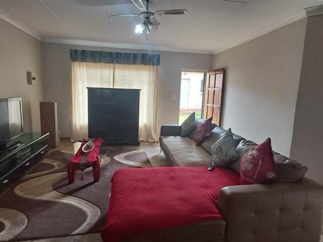 Townhouse for sale in Bloemfontein, Free State