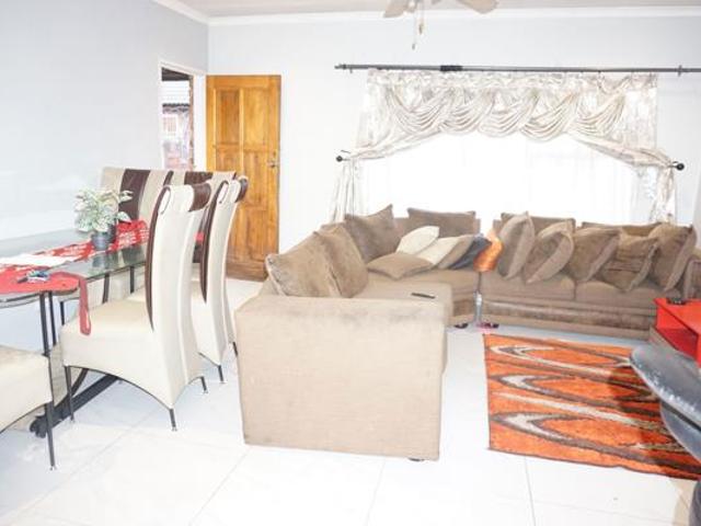 Townhouse for sale in Bloemfontein, Free State