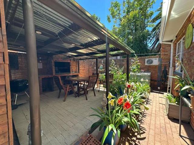 Townhouse for sale in Bloemfontein, Mangaung Metropolitan Municipality