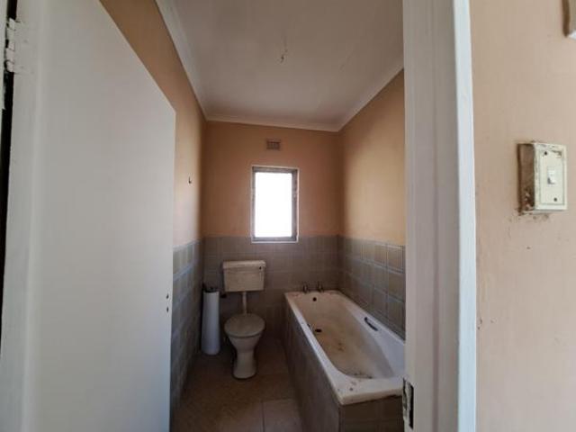 Townhouse for sale in Seaview, Kwazulu-natal