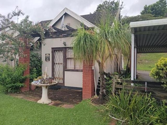 Townhouse for rent in Seaview, Kwazulu-natal