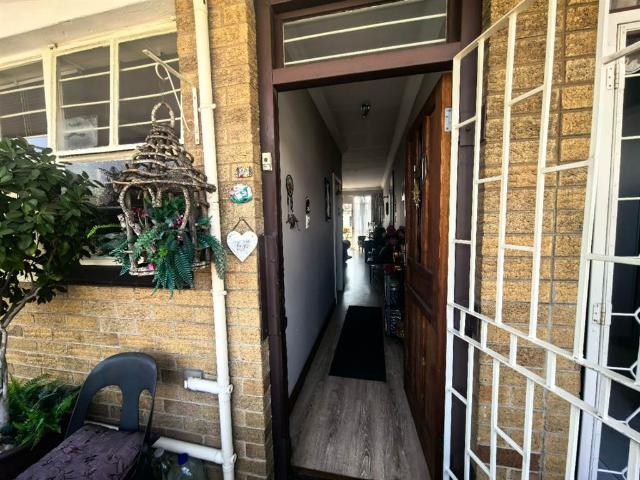 Townhouse for sale in Ekurhuleni, Gauteng