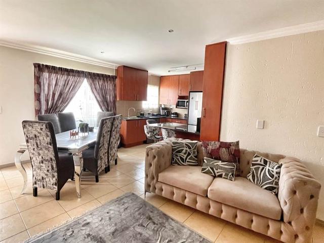 Townhouse for sale in Ekurhuleni, Gauteng