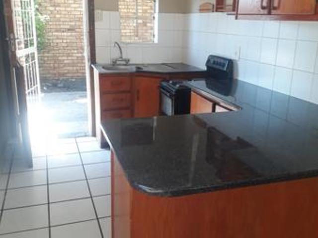 Townhouse for rent in Newcastle Local Municipality, Amajuba District Municipality