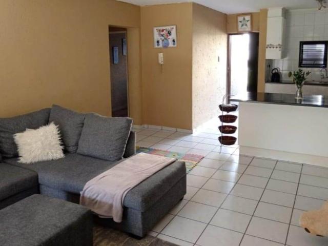 Townhouse for sale in Ekurhuleni, Gauteng
