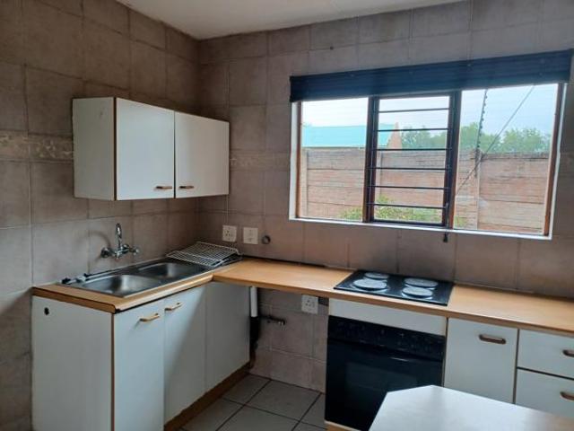 Townhouse for rent in Ekurhuleni, Gauteng