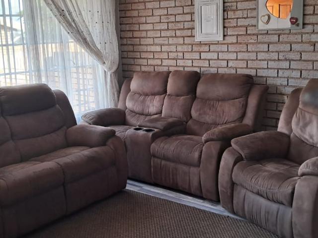 Townhouse for rent in Kagiso, Gauteng