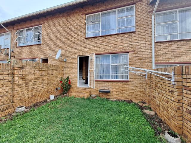 Townhouse for sale in Kagiso, Gauteng