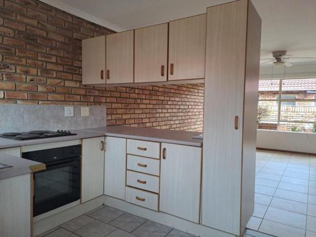 Townhouse for rent in Westonaria, Gauteng