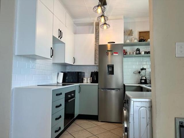 Townhouse for sale in Vosloorus, Gauteng